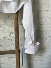 Load image into Gallery viewer, annette cropped button down