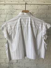 Load image into Gallery viewer, annette cropped button down with lace sleeves