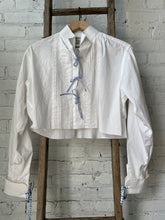 Load image into Gallery viewer, annette cropped button down