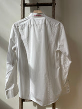 Load image into Gallery viewer, je t'aime white button down