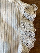 Load image into Gallery viewer, annette cropped button down with lace sleeves