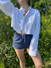 Load image into Gallery viewer, annette cropped button down