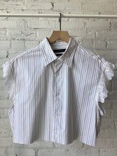 Load image into Gallery viewer, annette cropped button down with lace sleeves
