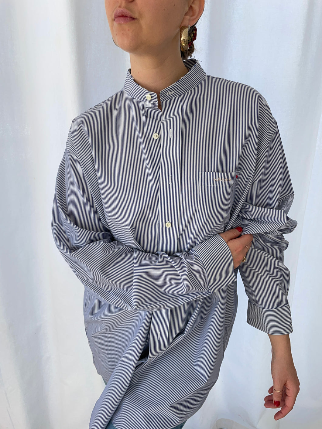 amour hand embroidered button down