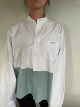 Load image into Gallery viewer, the two-tone everyday shirt
