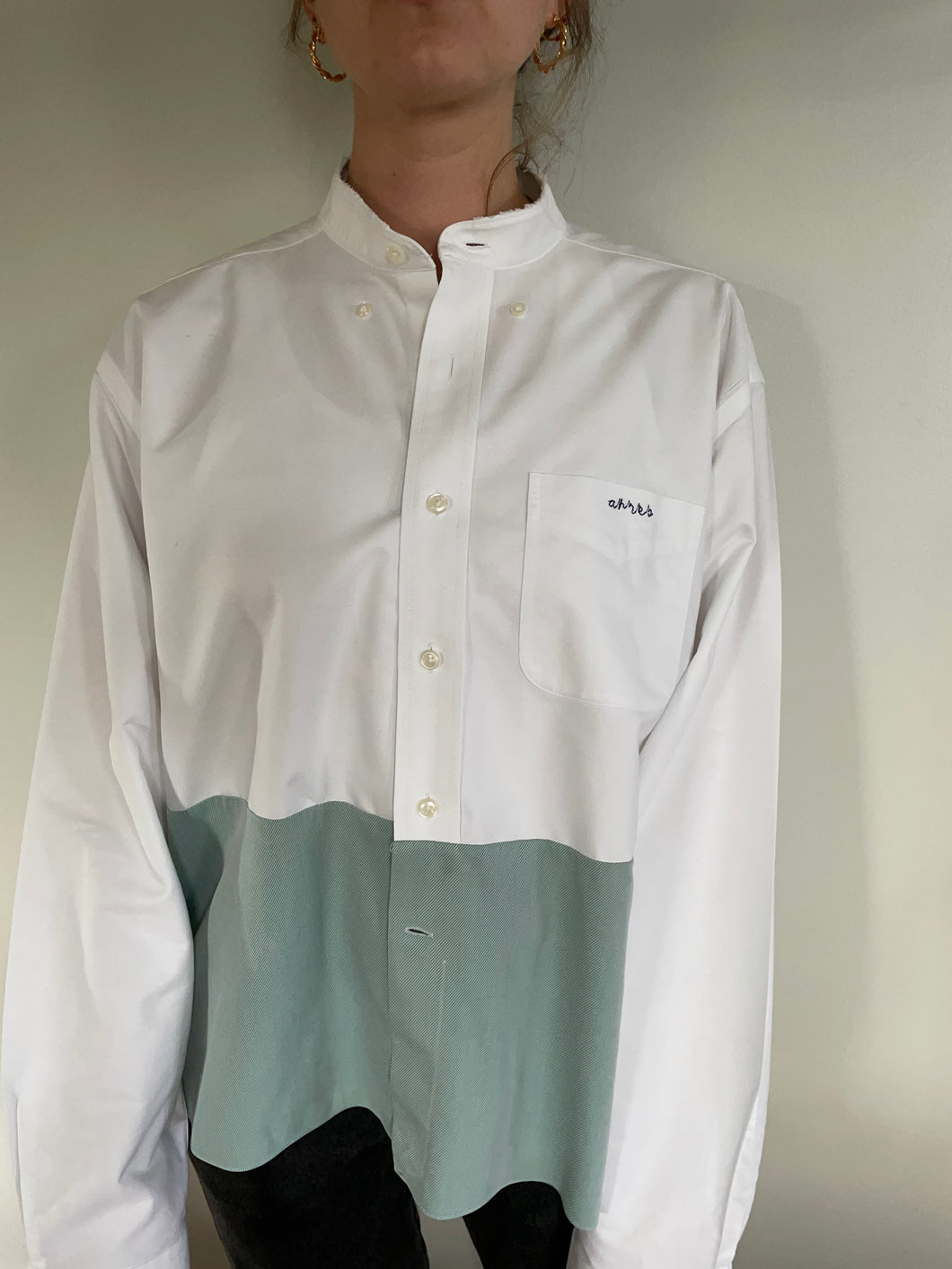 the two-tone everyday shirt