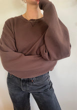 Load image into Gallery viewer, addie cropped sweatshirt

