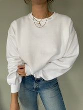 Load image into Gallery viewer, addie cropped sweatshirt
