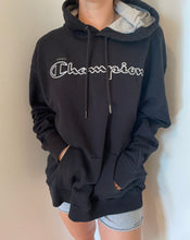 Load image into Gallery viewer, embroidered sweatshirt
